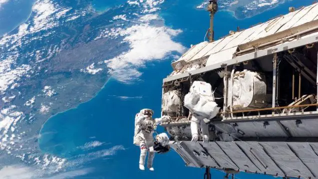How to solve the electricity consumption problem in space for a year?