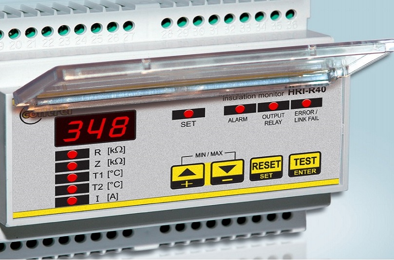 How does an insulation monitoring device work?